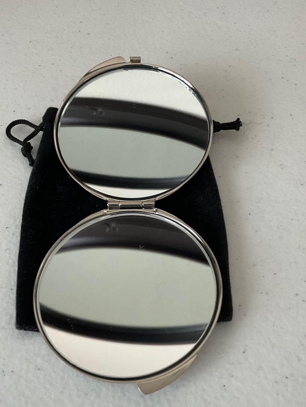 Decorative Compact Mirror - Picture 2 of 3